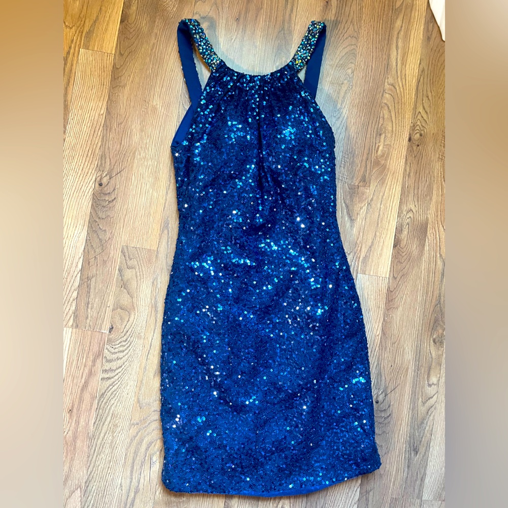 La Femme blue sequin sparkly cocktail prom wedding dress